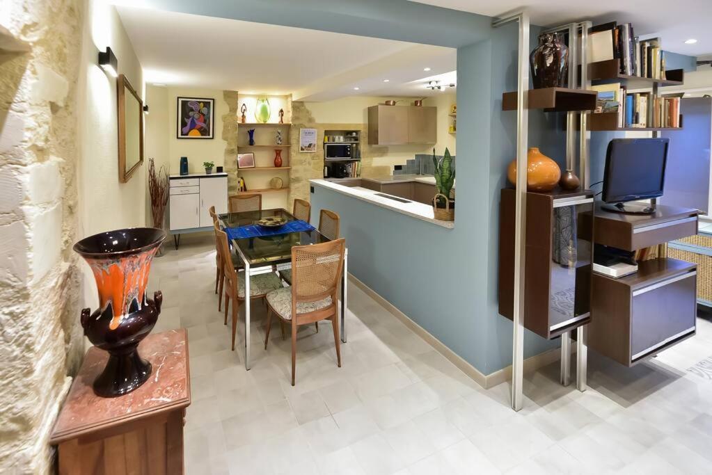 Charmante Maison De Village Au Coeur Du Luberon Cucuron Bagian luar foto