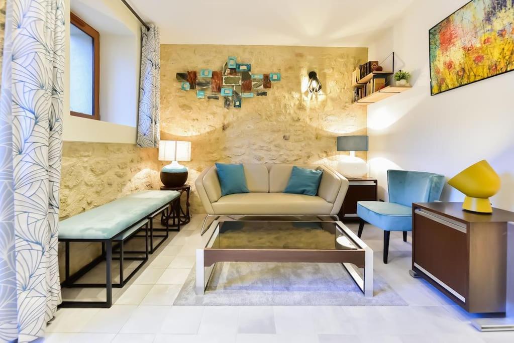 Charmante Maison De Village Au Coeur Du Luberon Cucuron Bagian luar foto