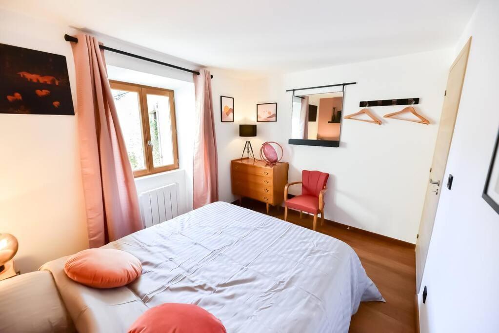 Charmante Maison De Village Au Coeur Du Luberon Cucuron Bagian luar foto