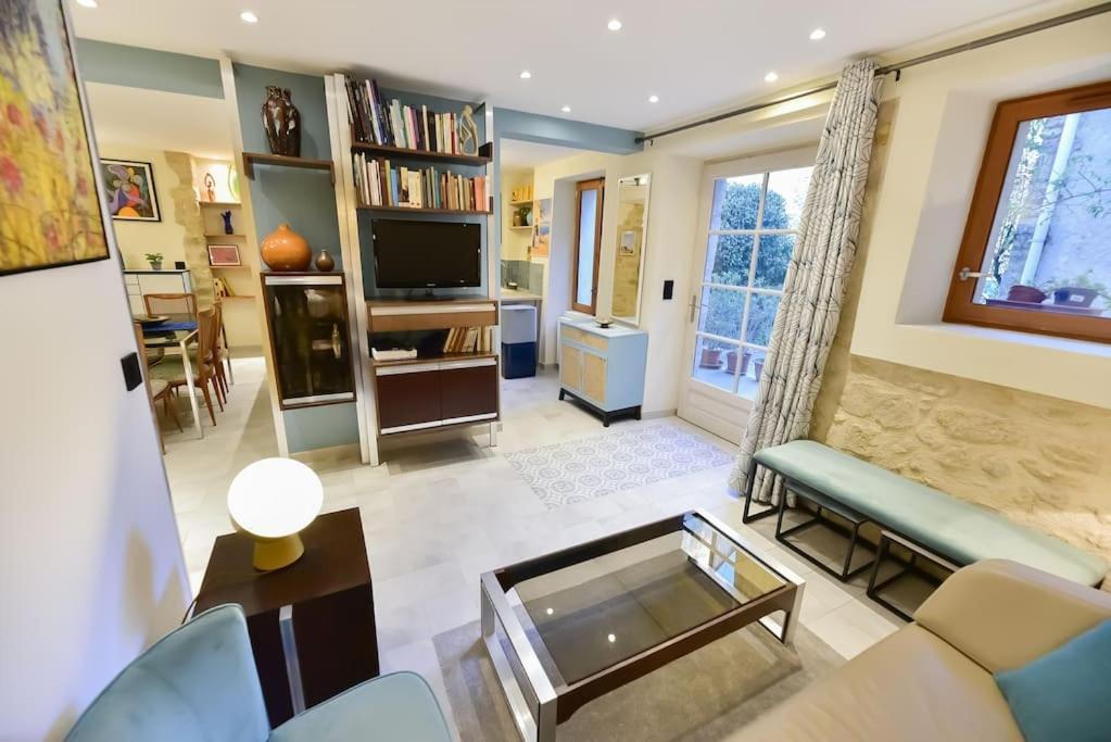 Charmante Maison De Village Au Coeur Du Luberon Cucuron Bagian luar foto